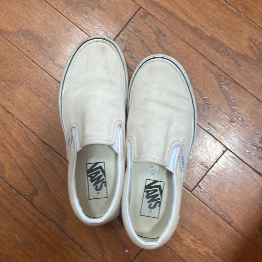 Off white van
